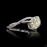 Quasar Rubina Ring